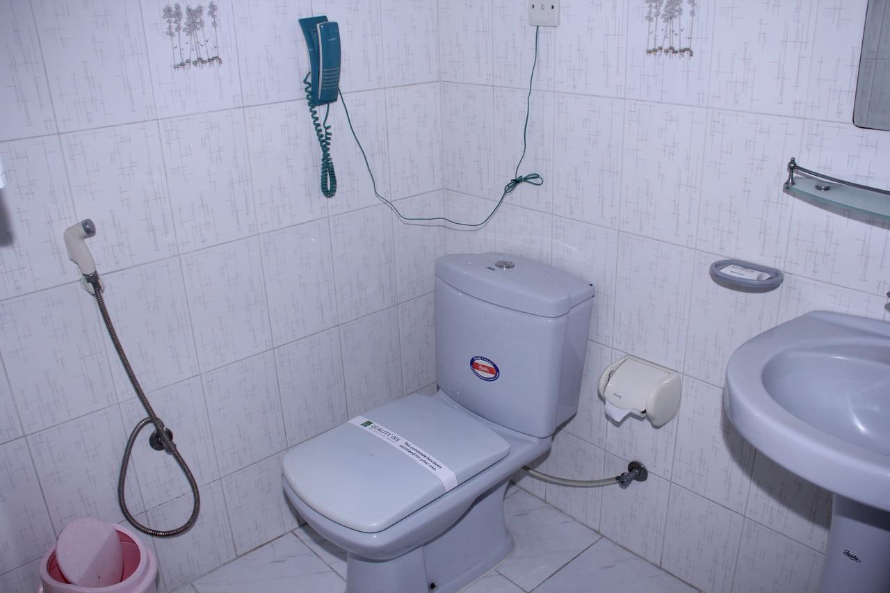 Quality Inn Dhaka Exterior foto